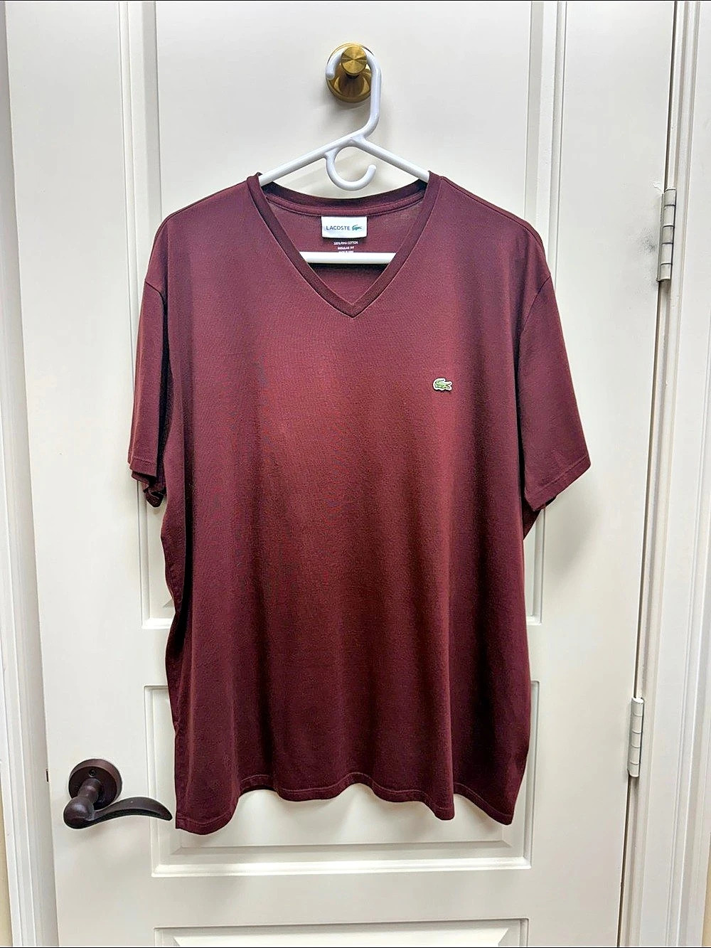 Lacoste Men's Lightweight Pima Cotton V-Neck T-Shirt Burgundy never worn